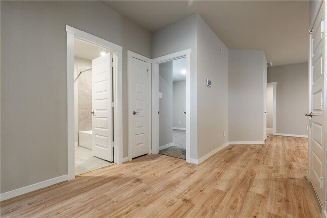 Building Photo - 7730 Rainham Valley Ln