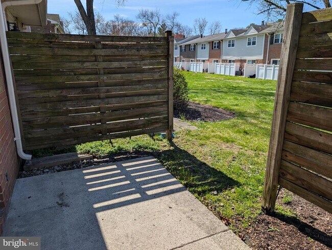 Building Photo - 8435 Norwood Dr