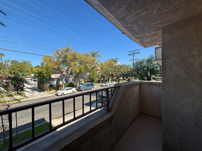 Building Photo - Orange Grove, 1232-1234