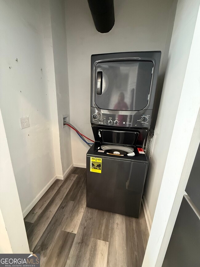 Building Photo - 32 Peachtree St NW