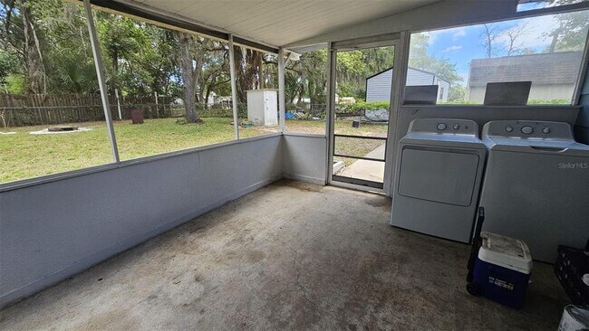 Building Photo - 36850 Haynes Rd