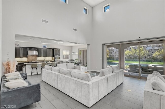 Building Photo - 11 Grand Masters Dr