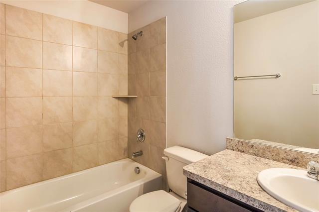 Building Photo - 1407 Mark