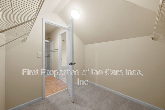 Building Photo - 6012 Thorburn Way