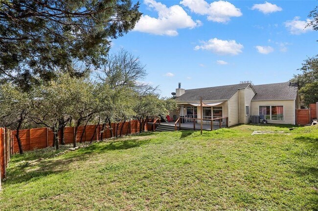 Building Photo - 307 Cuernavaca Dr N