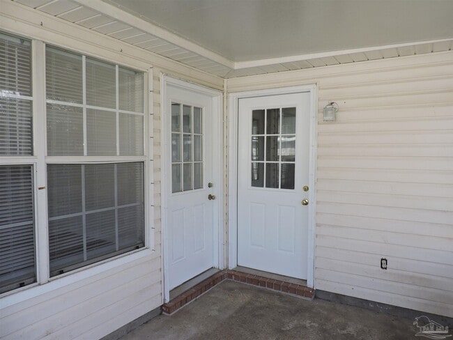 Building Photo - 4058 Glenway Dr