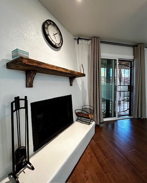 Building Photo - 2619 E Windsor Ave