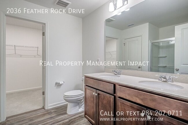 Building Photo - 2036 Feather Rock Dr