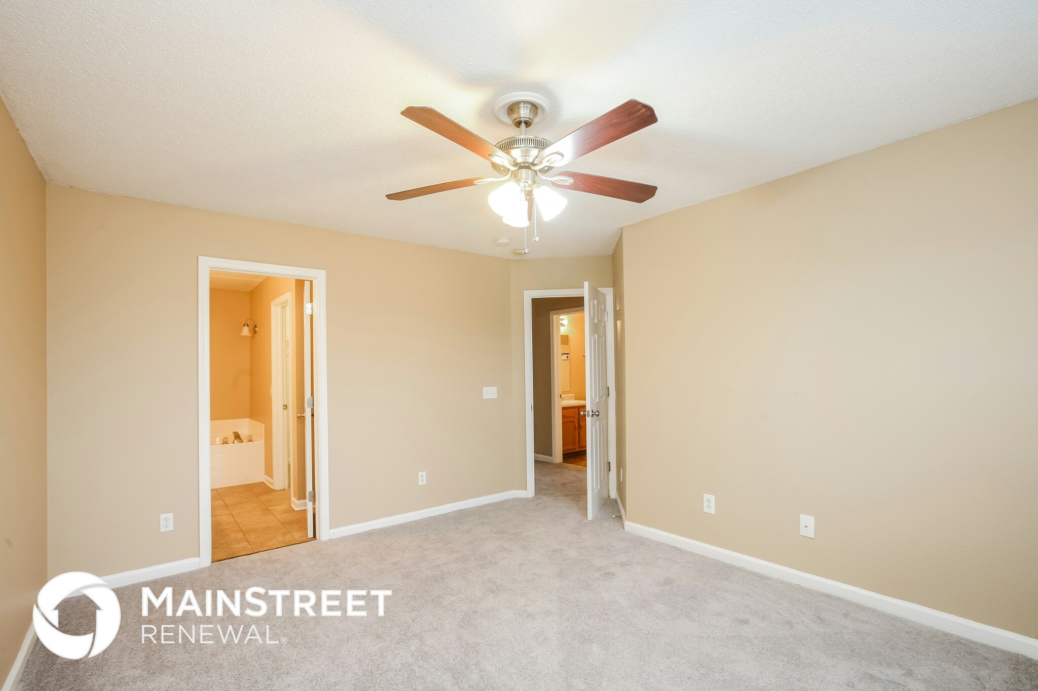 Building Photo - 1525 Prairieview Ln