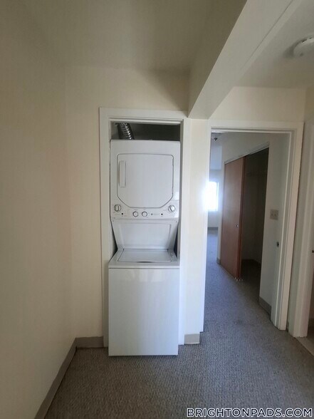 Building Photo - 148 N Beacon St