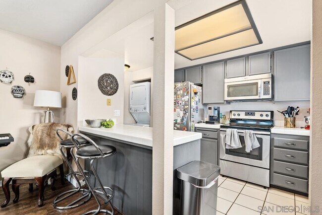 Building Photo - 3641 Avocado Blvd