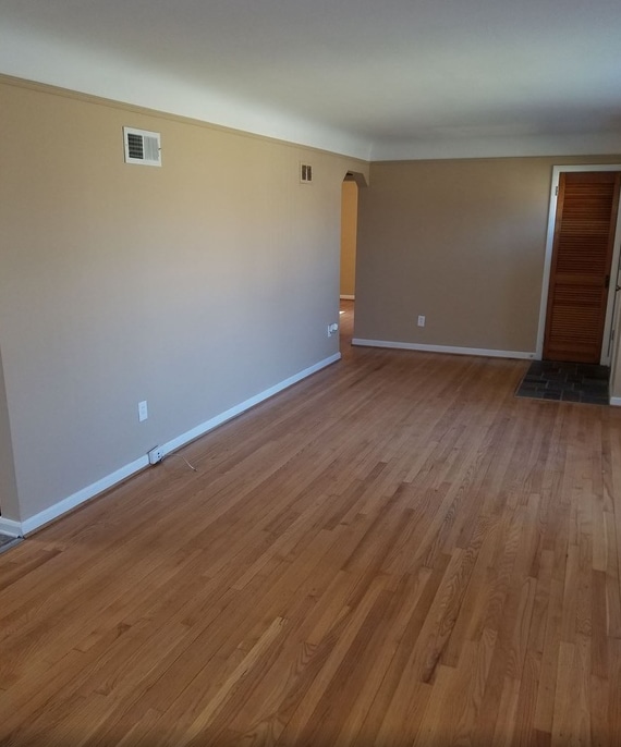 Building Photo - 14646 Trenton Rd