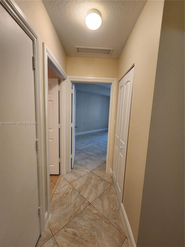 Building Photo - 3001 NE 185th St