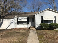 Building Photo - 2/1.5 Kilgore with Shop