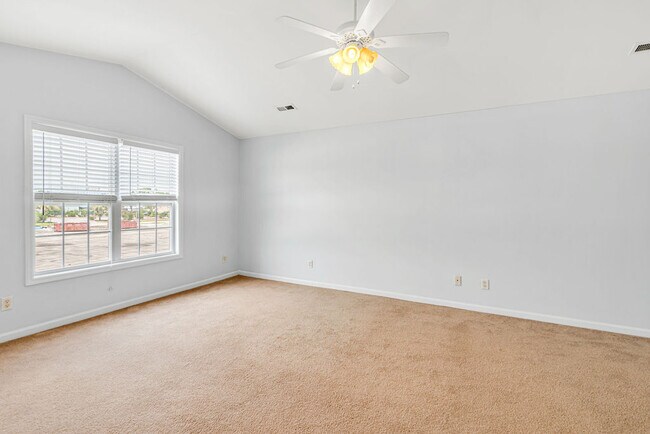 Building Photo - 209 Triton Ln
