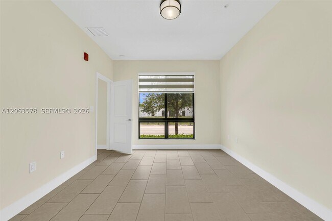 Building Photo - 8167 NW 41st St