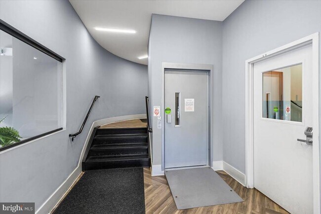 Building Photo - 5300 Holmes Run Pkwy