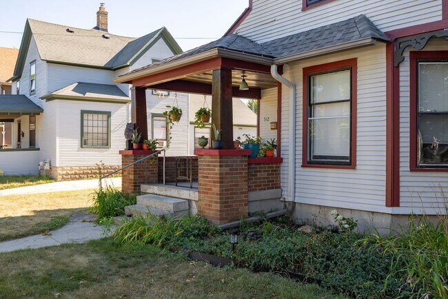 Building Photo - 514 Glenwood Ave SE