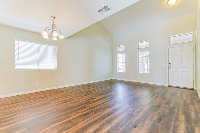 Building Photo - 2415 W Wrangler Way