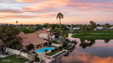 Building Photo - 3721 S Hawthorn Dr