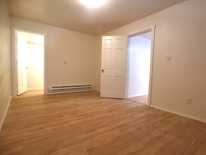 Building Photo - 1908 Lead Ave SE