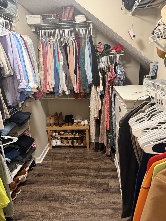 Building Photo - 275 Lost River Ln