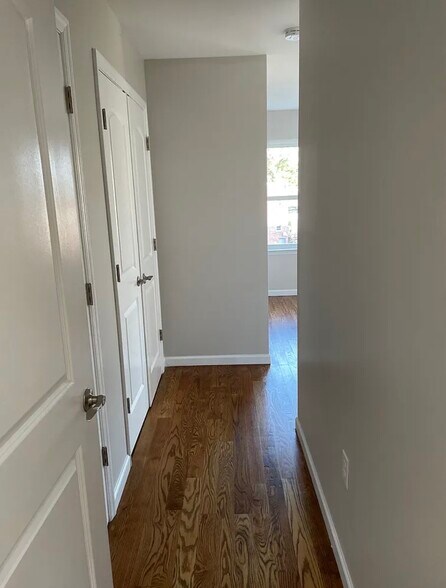 Building Photo - 234 Palmer St