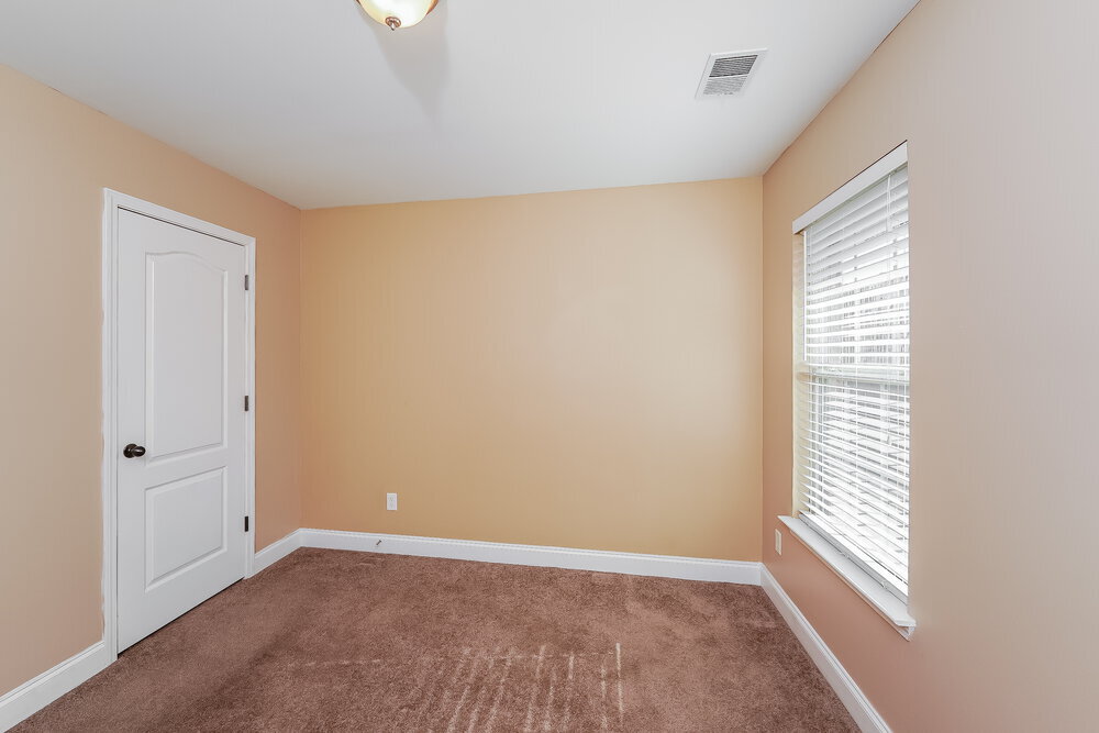 Building Photo - 4056 Cambridge Dr