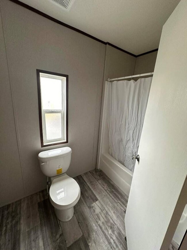 Building Photo - 3150 Plateau Dr