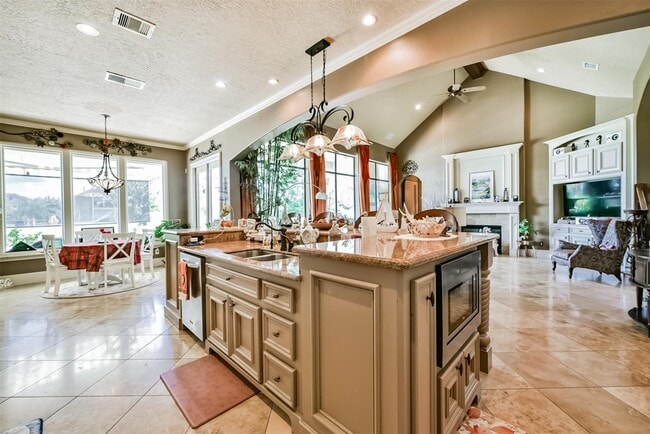 Building Photo - 7603 Catalina Island Dr