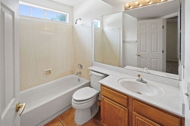 Building Photo - Elegant 4-Bed Home with Balcony & Backyard...