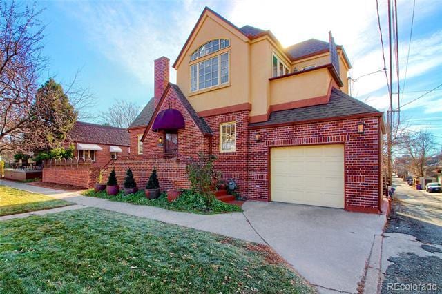 Building Photo - 2826 E 5th Ave