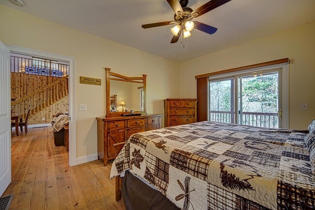 Building Photo - 329 Arrowood Pointe