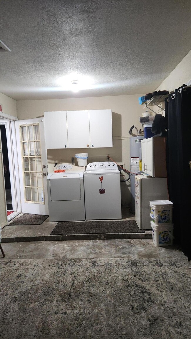 Building Photo - 2289 SE Seamist St