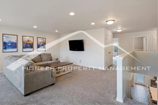 Building Photo - 8425 Mayfly Dr