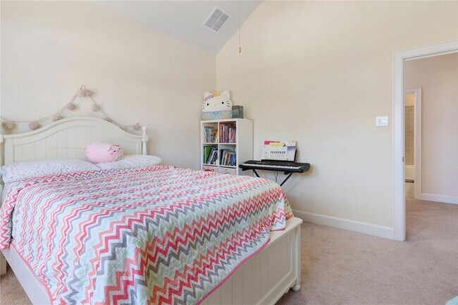 Building Photo - 228 Lockhart Lp