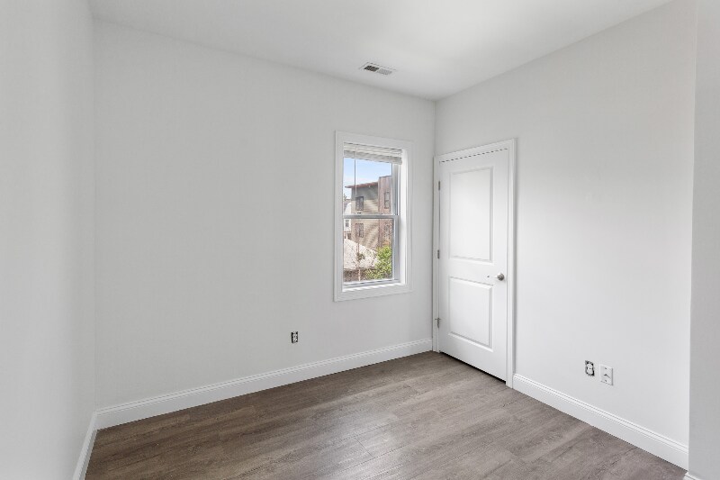 Building Photo - 14 Trenton St