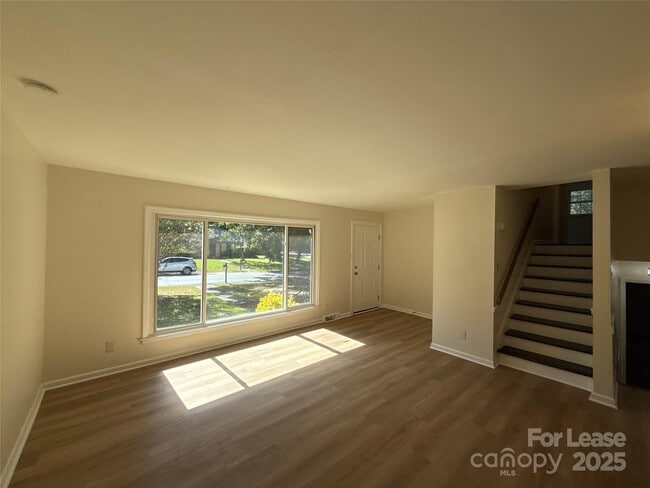 Building Photo - 6201 Bonnybrook Ln