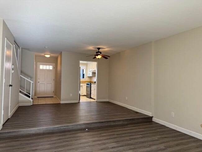 Building Photo - 2 BR 1.5 BA townhome in Walnut Creek-move-in ready!