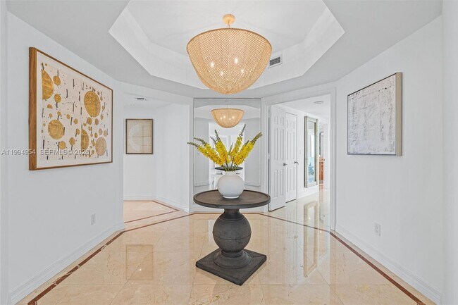 Building Photo - 1643 Brickell Ave