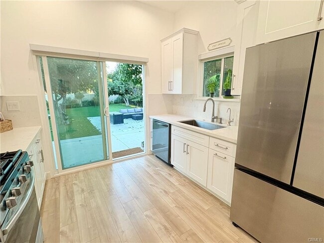 Building Photo - 502 N Avon St