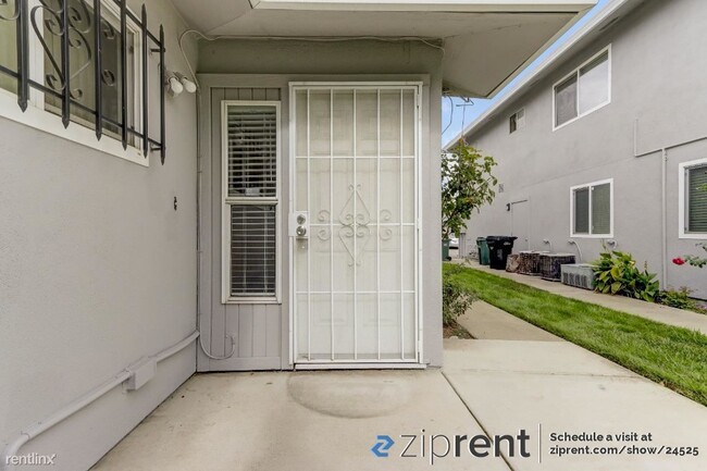 Building Photo - 2 br, 1 bath Condo - 9009 Casals Street, S...