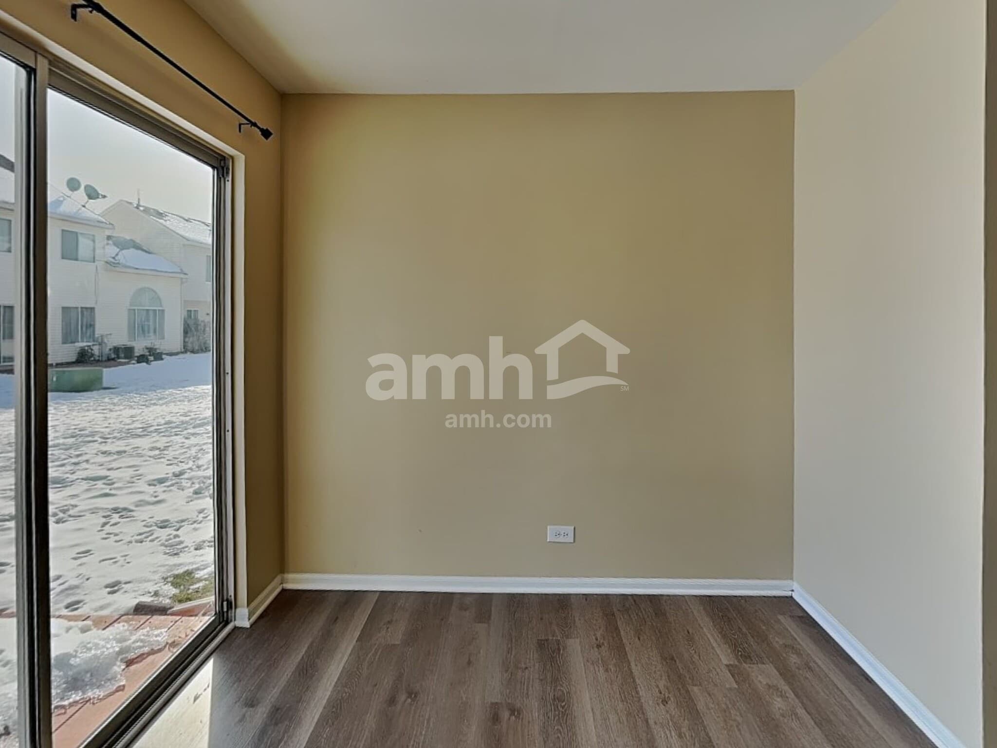 Building Photo - 790 Dogwood Ln