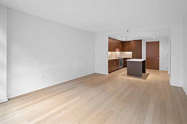 Building Photo - 580 Washington St