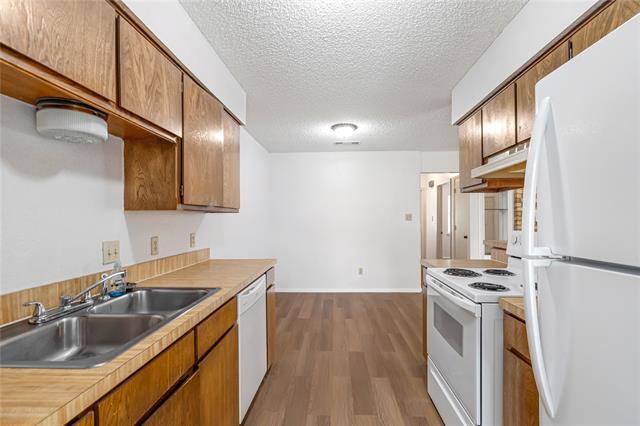 Building Photo - 420 Claire Ct