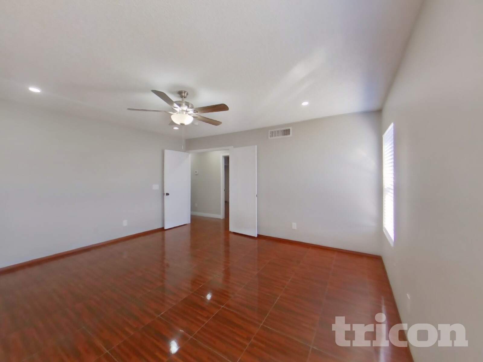 Building Photo - 4947 E Greenway Cir