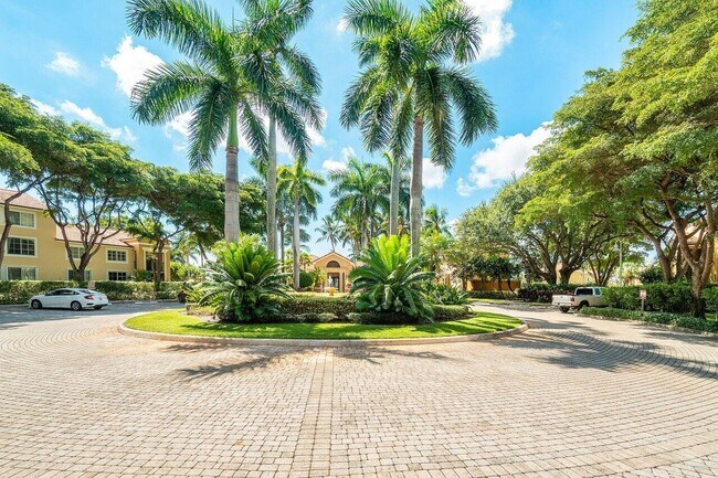 Building Photo - 160 Yacht Club Way