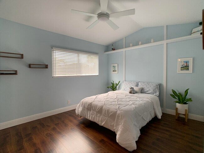 Building Photo - 10465 Mateo Ct