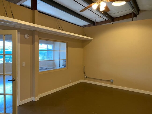 Building Photo - Dawson Apartment