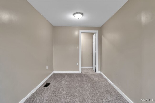 Building Photo - 114 Sawyer Ave